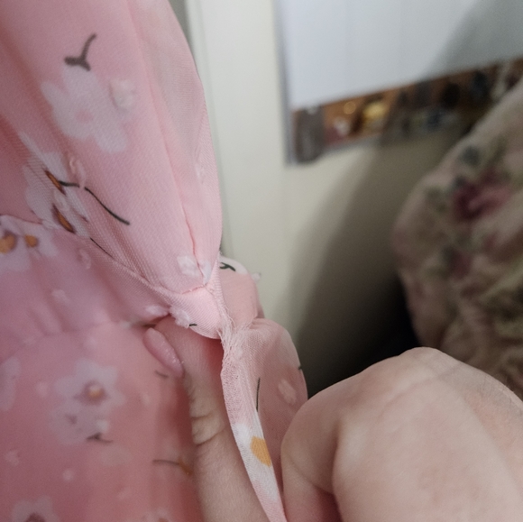 ModCloth swiss dot pink floral dress. 2x. EUC. - Picture 3 of 4